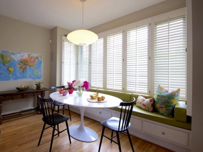 Newgate Kitchen Table and Window