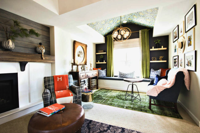 sitting area